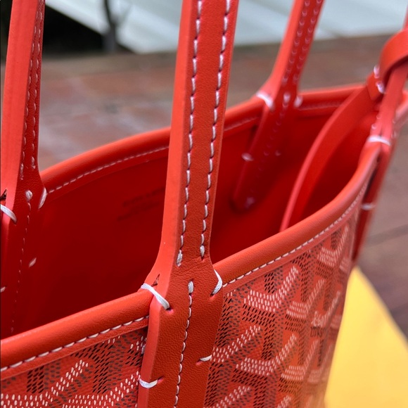 Anjou Mini - Picture 7 of 9